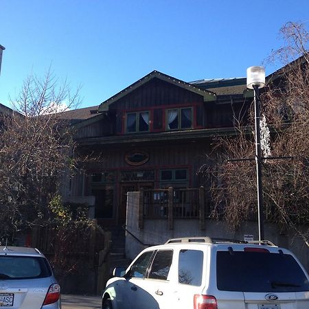 豪尔森德酒店/酿酒公司 斯阔米什 外观 照片