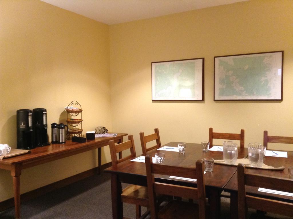 豪尔森德酒店/酿酒公司 斯阔米什 外观 照片